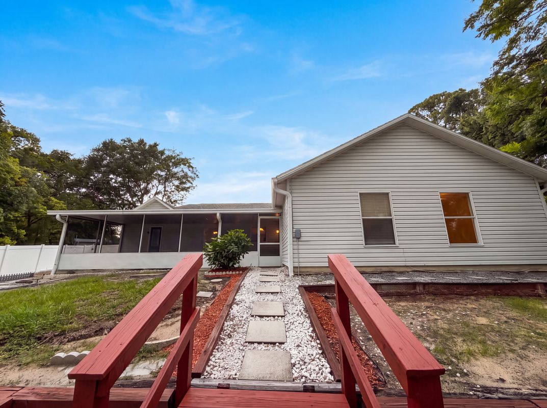 Photo 5 of 23 of 29 Valencia Cir, Debary, FL
