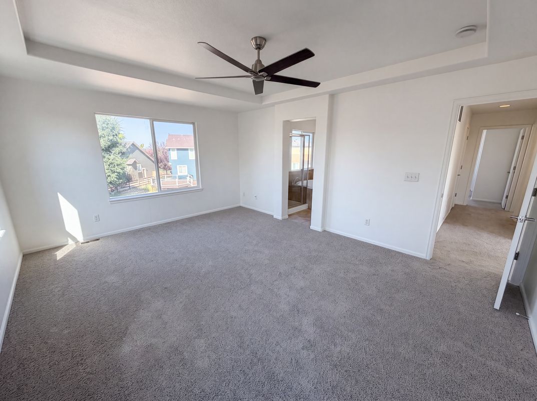 Photo 15 of 31 of 10253 Uravan St, Commerce City, CO