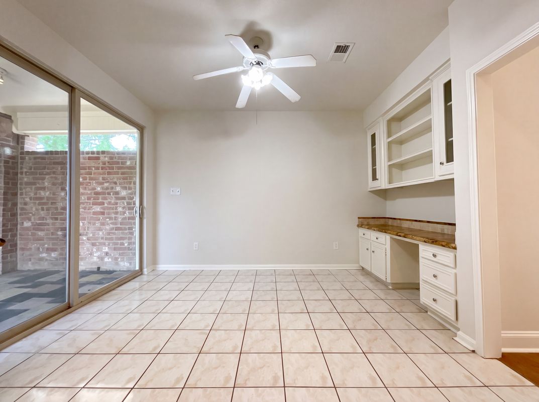 Photo 7 of 17 of 12910 Ashford Chase Dr, Houston, TX