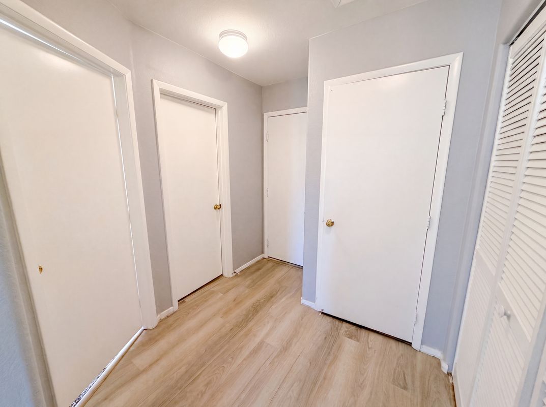 Photo 26 of 33 of 9121 Indian Breeze Dr, Las Vegas, NV