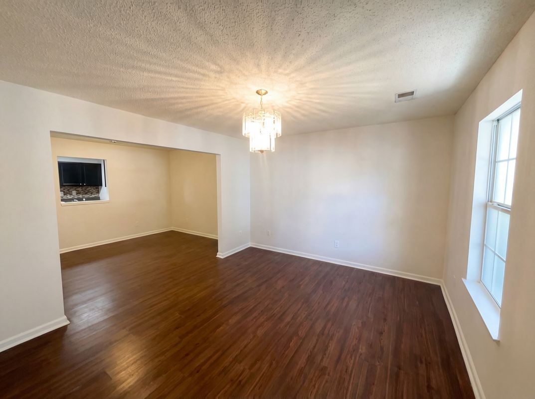 Photo 7 of 19 of 318 Aberdeen Cir, Summerville, SC