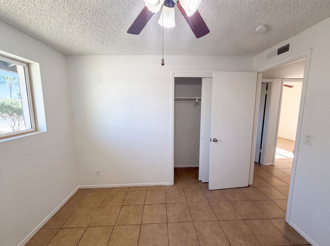 Photo 9 of 27 of 5617 W Hatcher Rd, Glendale, AZ