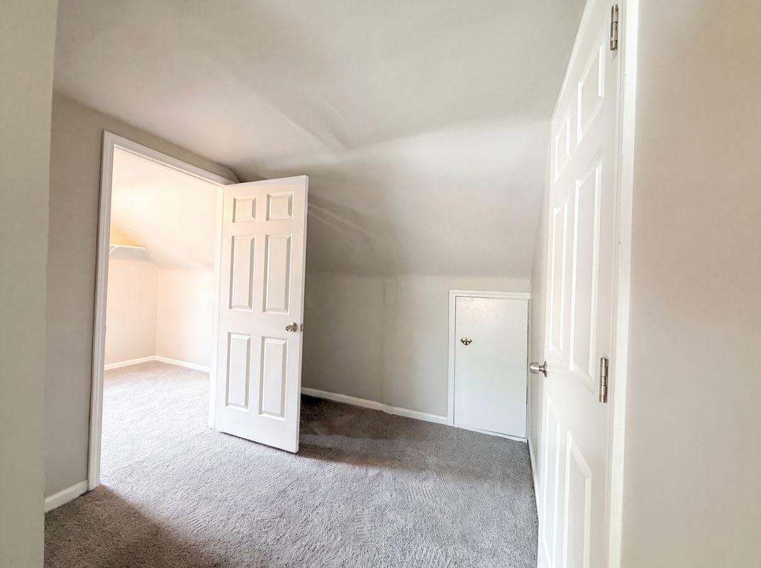 Photo 9 of 20 of 6455 Norborne Ave, Dearborn Heights, MI