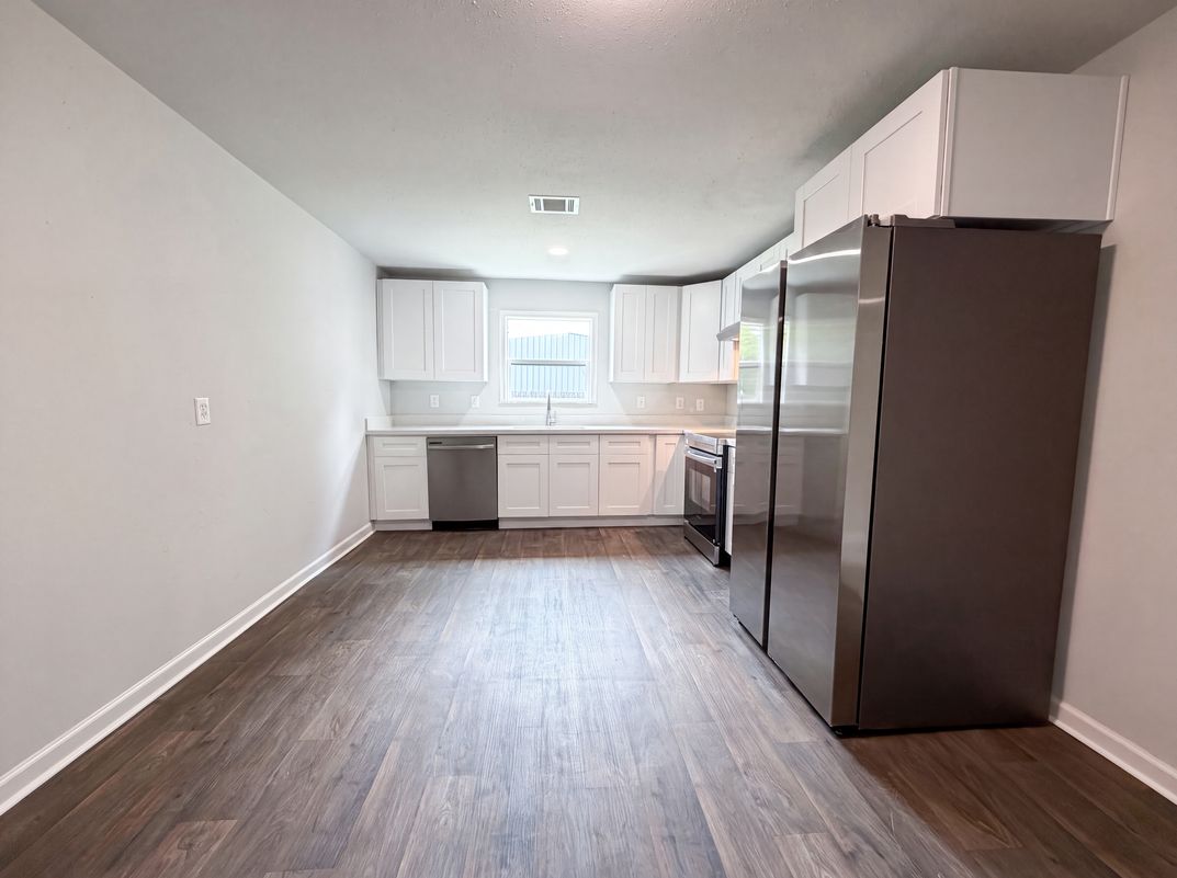 Photo 8 of 20 of 4214 E Toliver St, Houston, TX