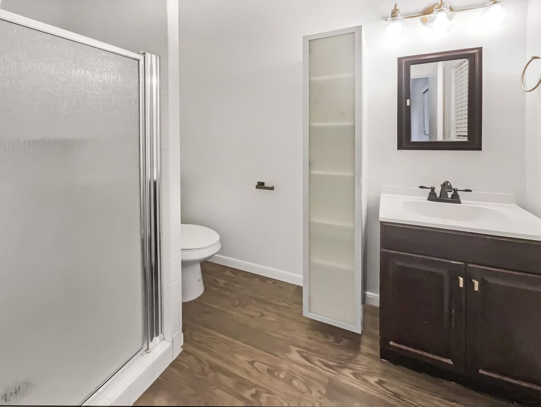 Photo 6 of 18 of 1105 E 17th St, Georgetown, TX