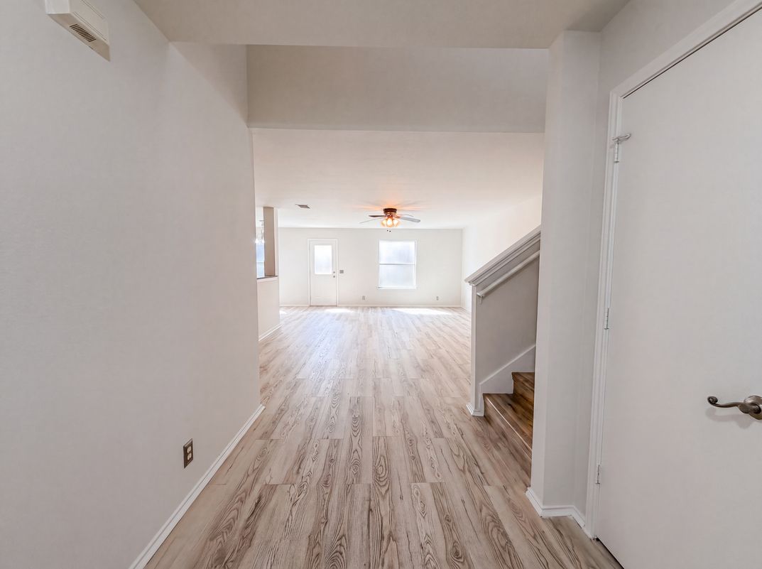 Photo 6 of 22 of 5810 Vasey Blvd, Austin, TX