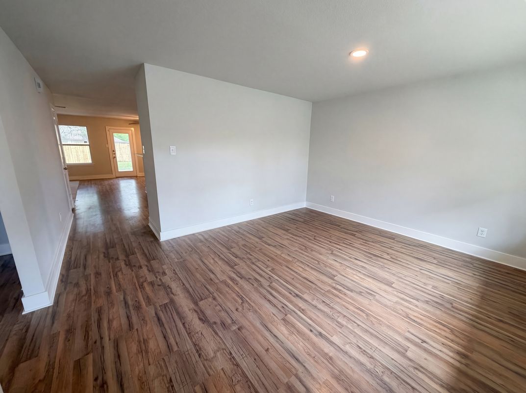 Photo 10 of 22 of 414 Binnacle Way, Crosby, TX