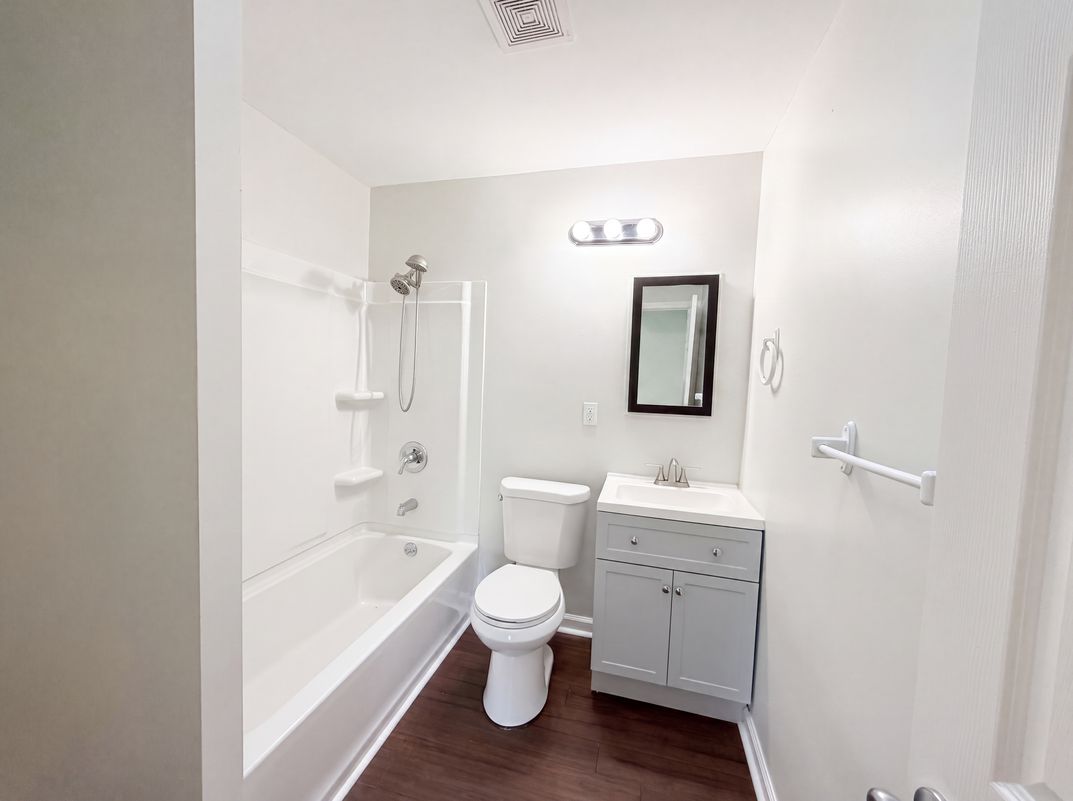 Photo 6 of 22 of 610 Mercury Dr, Cincinnati, OH