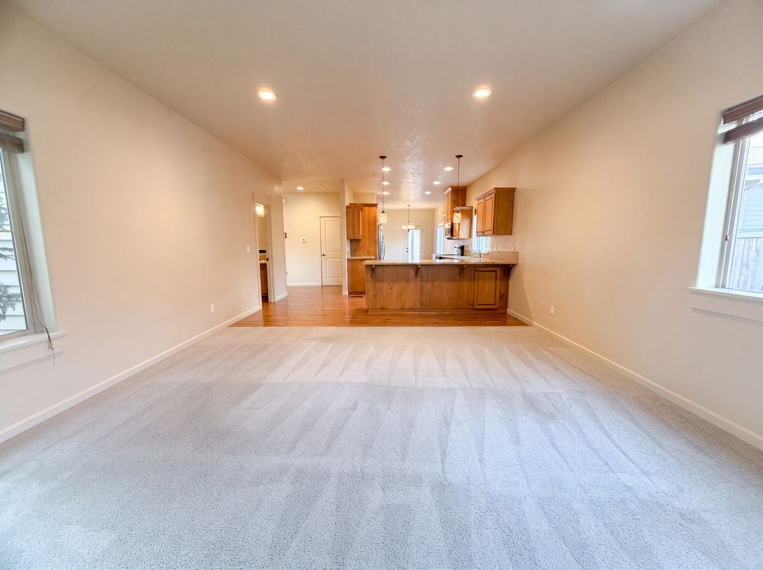 Photo 8 of 19 of 2817 SE Condor Ave, Gresham, OR