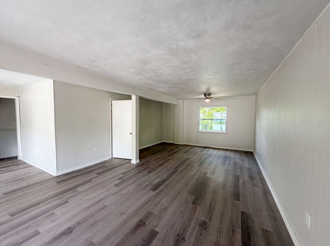Photo 20 of 26 of 333 E Chelsea St, Deland, FL