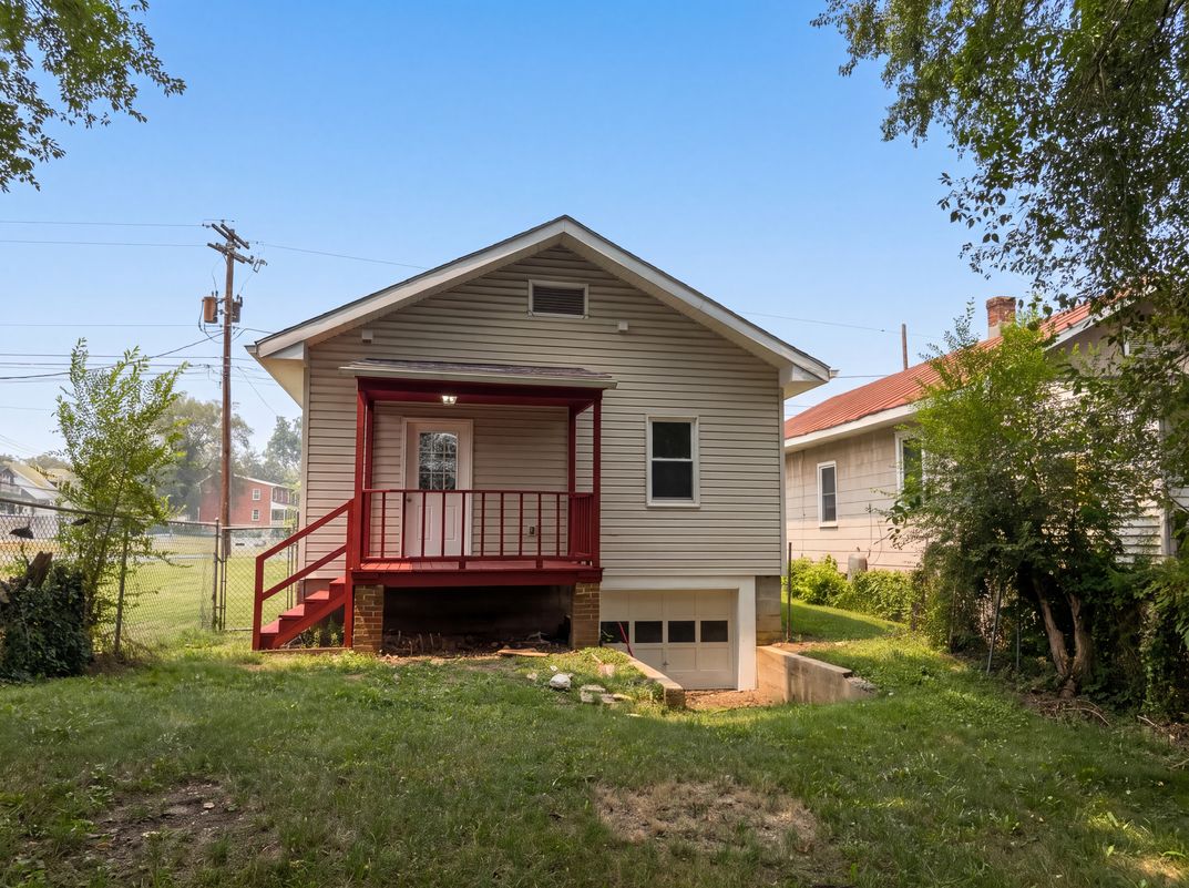 Photo 5 of 19 of 1314 S Braddock St, Winchester, VA