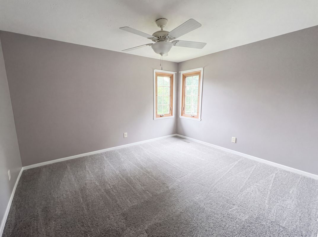 Photo 6 of 79 of 1503 Featherstone Rd, Rockford, IL