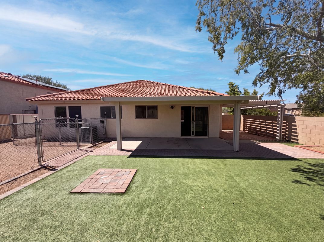 Photo 5 of 20 of 5596 W Cortaro Crossing Dr, Tucson, AZ