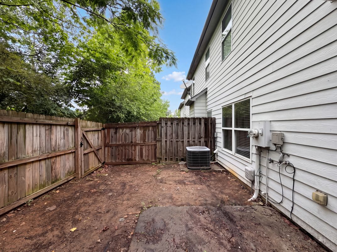 Photo 30 of 32 of 471 Tufton Trl SE, Atlanta, GA