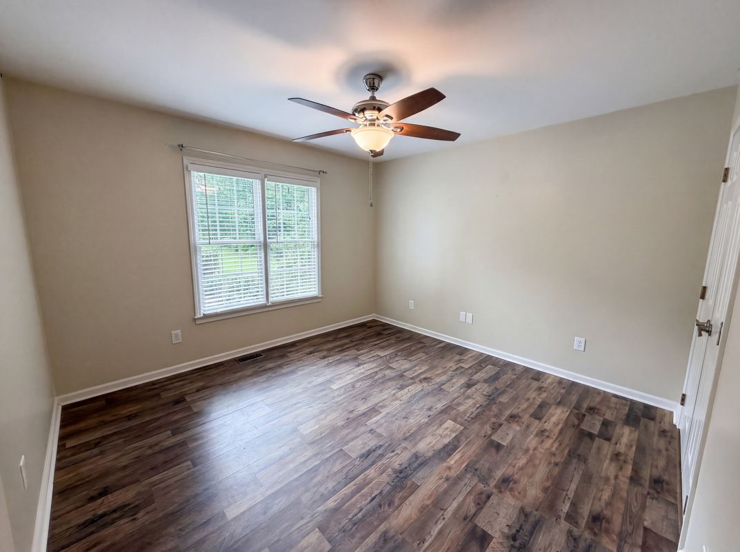 Photo 4 of 26 of 314 Carola Ln, Lexington, SC