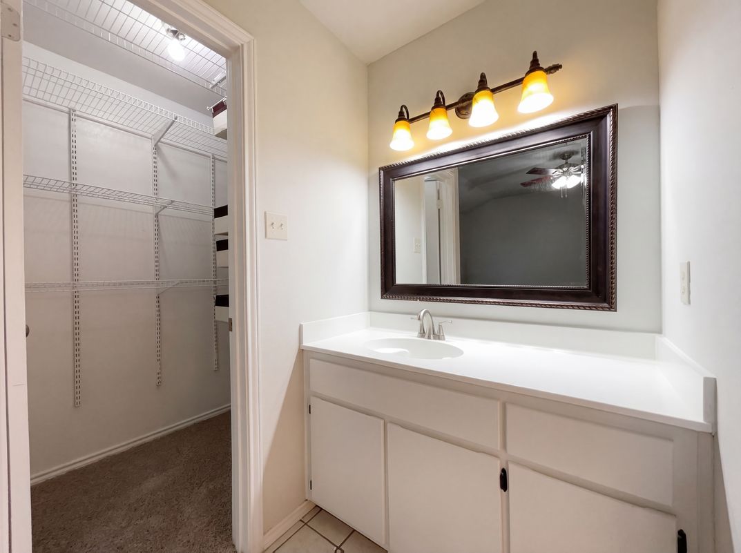 Photo 14 of 16 of 2175 Timberleaf Cir, Ingleside, TX