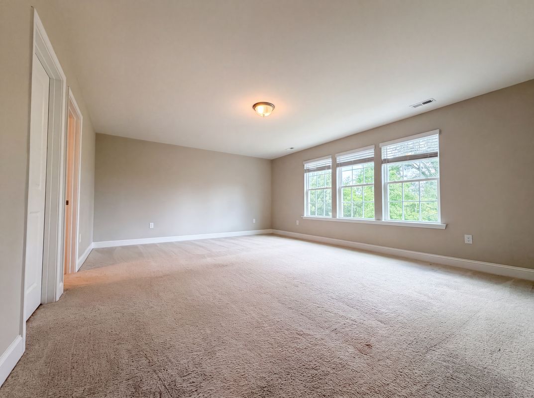 Photo 10 of 26 of 93 Spring Crest Dr, Angier, NC