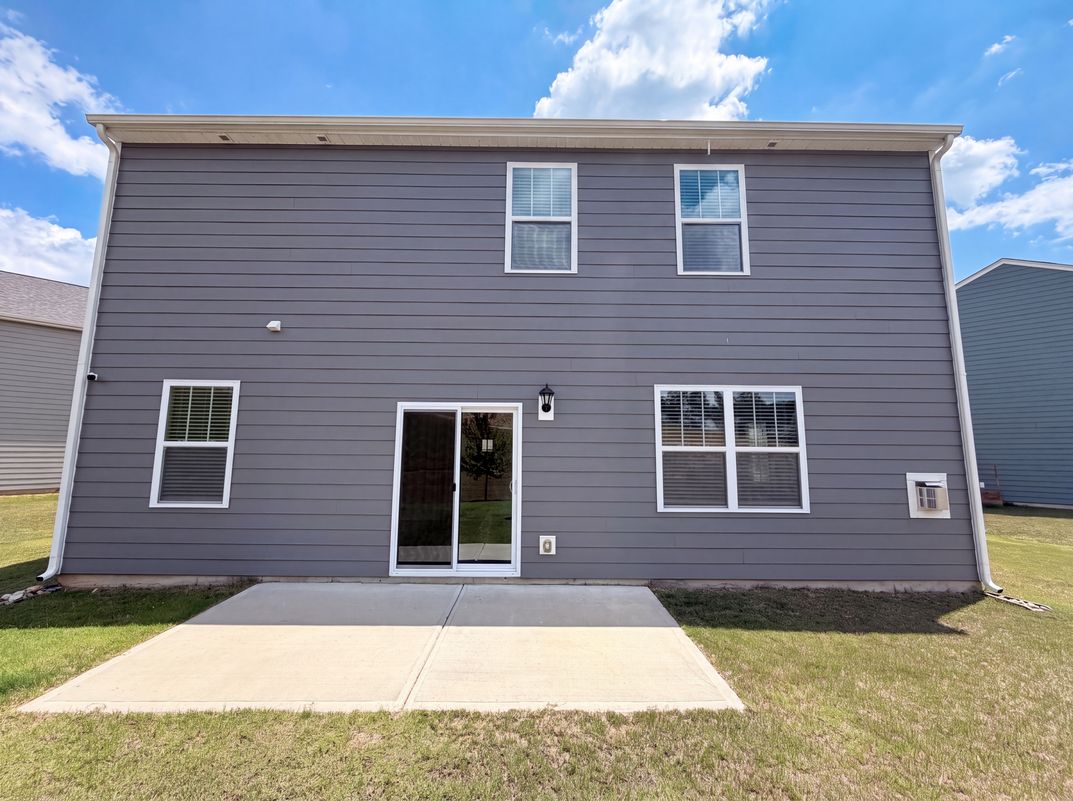 Photo 5 of 18 of 115 Spring Hall Dr, Troutman, NC
