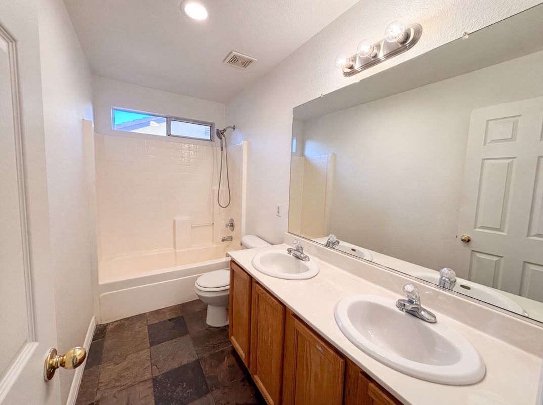 Photo 20 of 26 of 2152 Arnold Dr, Rocklin, CA