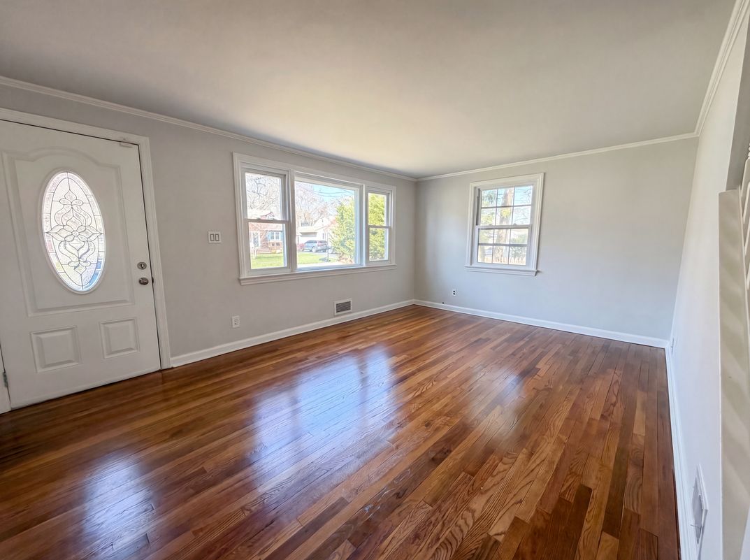 Photo 7 of 23 of 19 Delekas Ave, South Plainfield, NJ