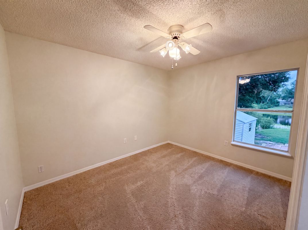 Photo 13 of 23 of 29 Valencia Cir, Debary, FL