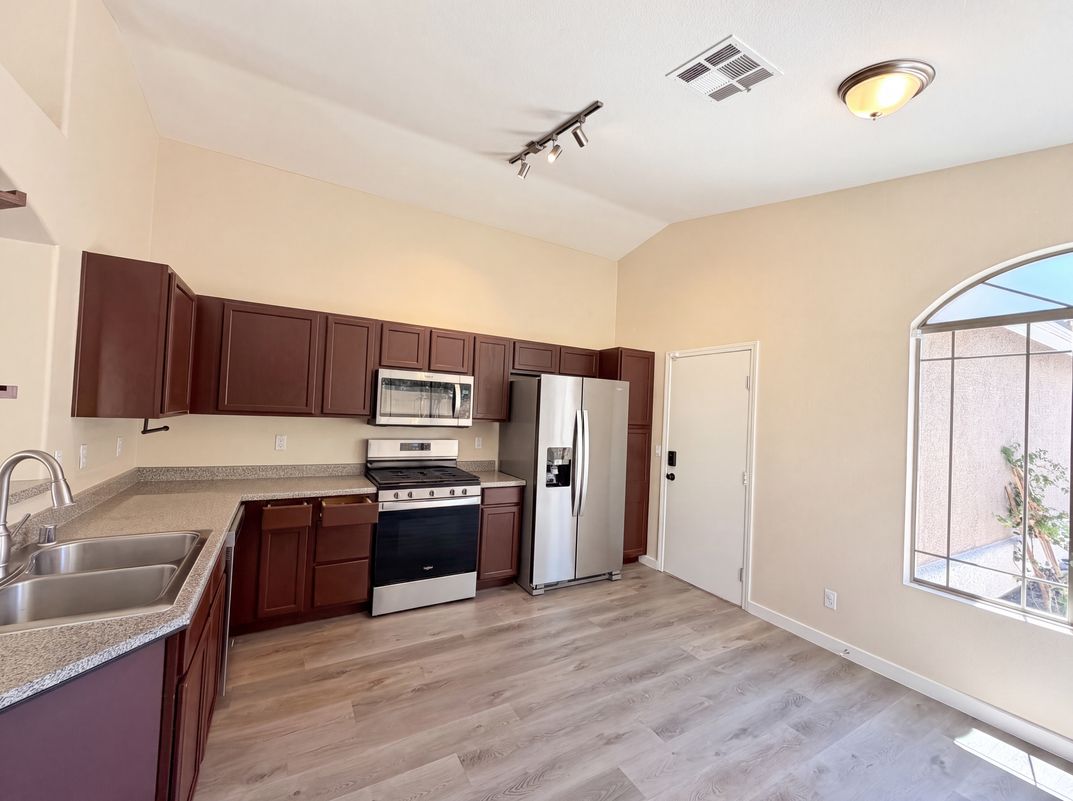 Photo 21 of 41 of 7912 Quill Gordon Ave, Las Vegas, NV