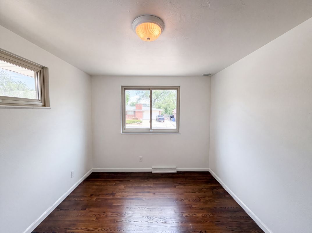 Photo 13 of 28 of 885 W 7th Avenue Dr, Broomfield, CO