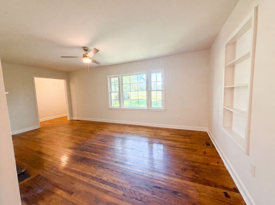 Photo 9 of 20 of 1125 Old Spartanburg Hwy, Lyman, SC