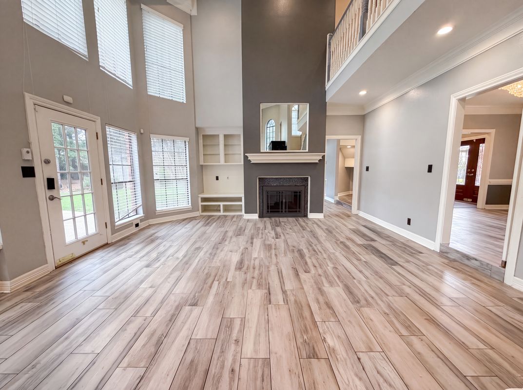 Photo 10 of 27 of 6127 Willowcrest Ct, Spring, TX