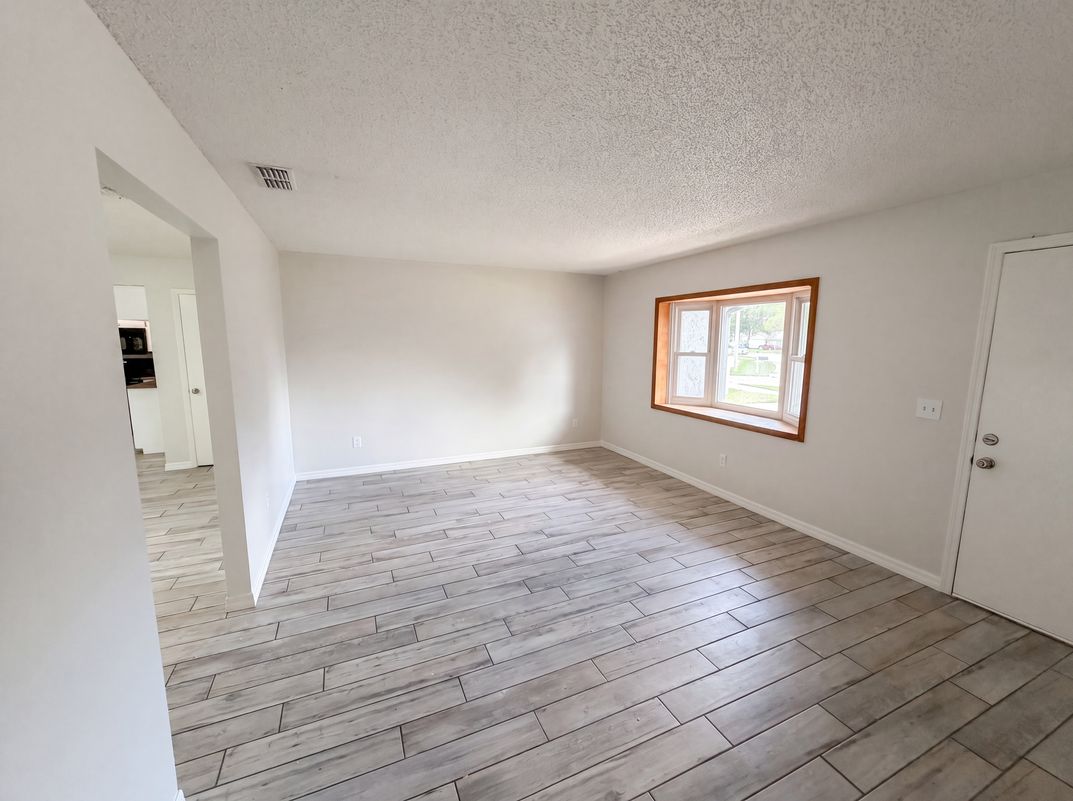 Photo 7 of 26 of 2922 Xavier Ct, Orlando, FL