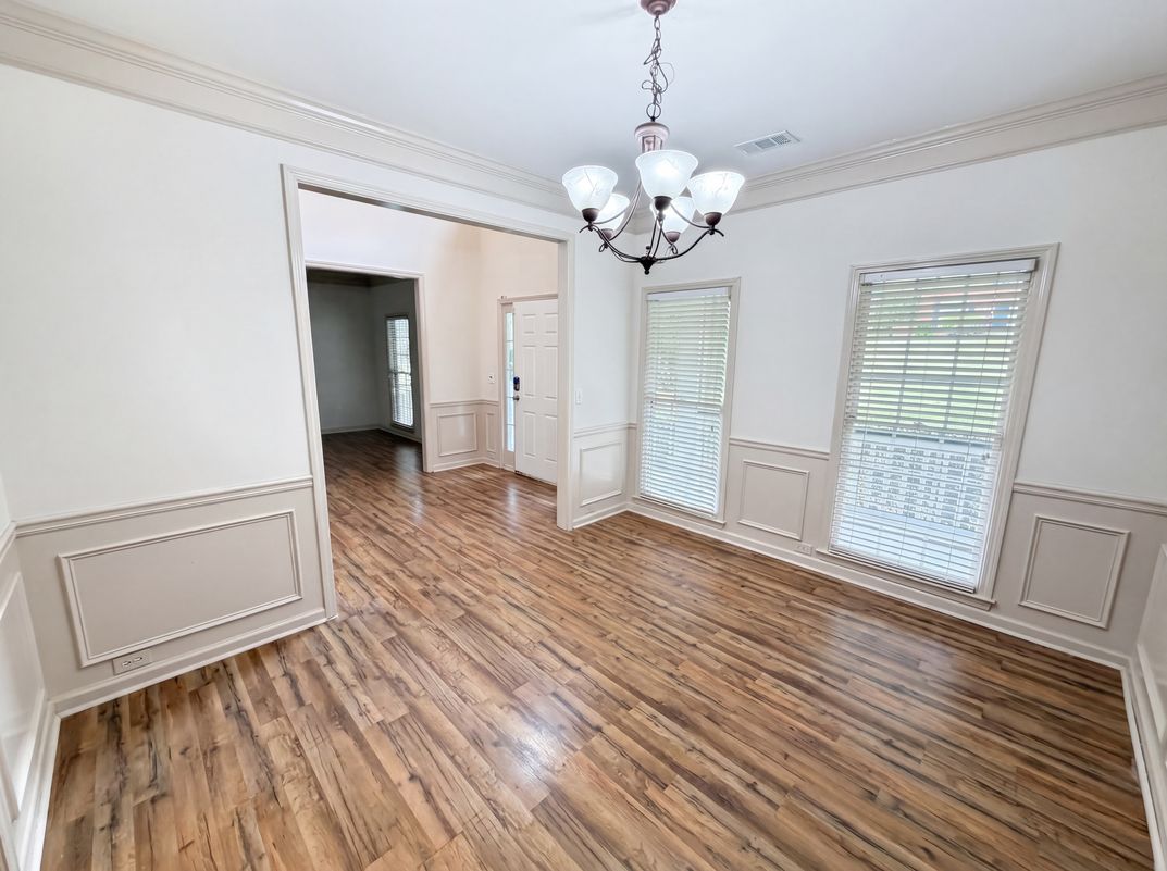 Photo 11 of 36 of 2945 Highland Pass, Alpharetta, GA
