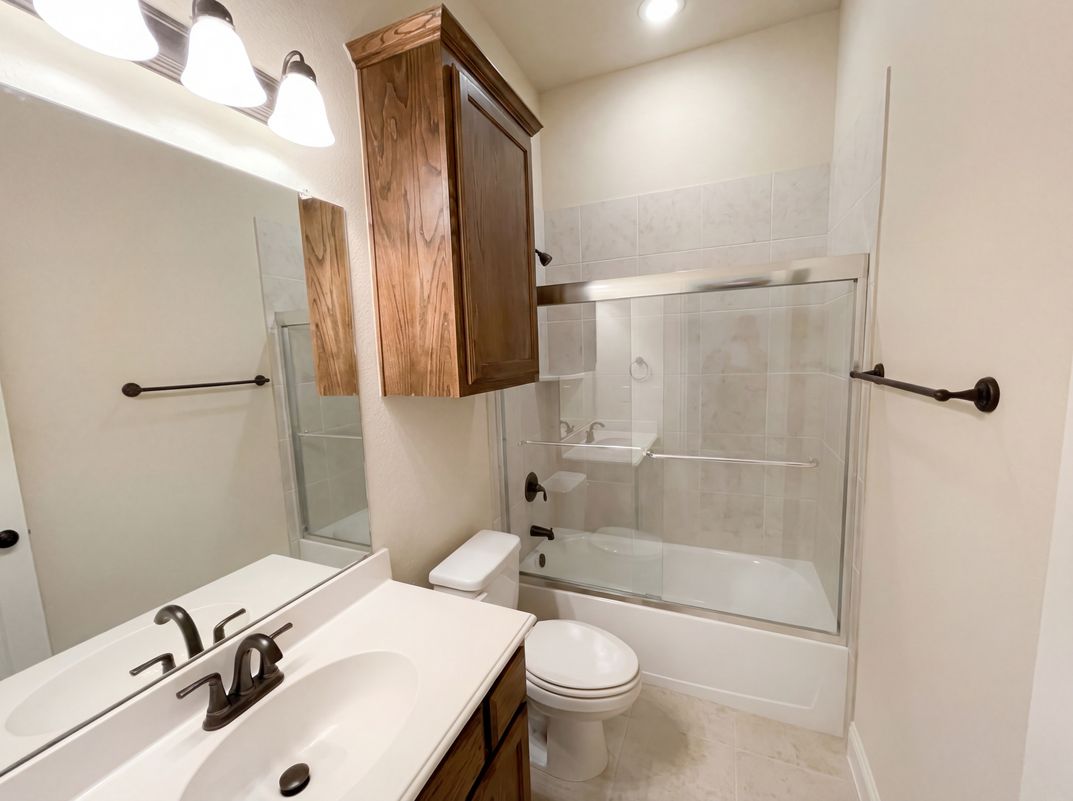 Photo 15 of 26 of 4522 Mariner Dr, Rowlett, TX