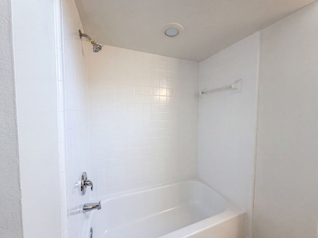 Photo 12 of 18 of 3143 Boxelder St, Deltona, FL