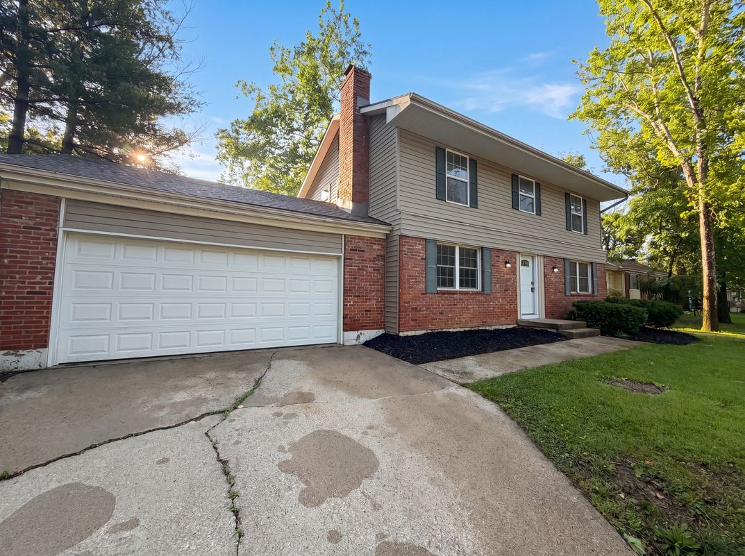 Photo 16 of 19 of 5243 N Lydia Ave, Kansas City, MO