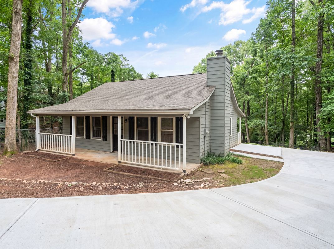 Photo 16 of 18 of 9315 Dogwood Pl, Gainesville, GA