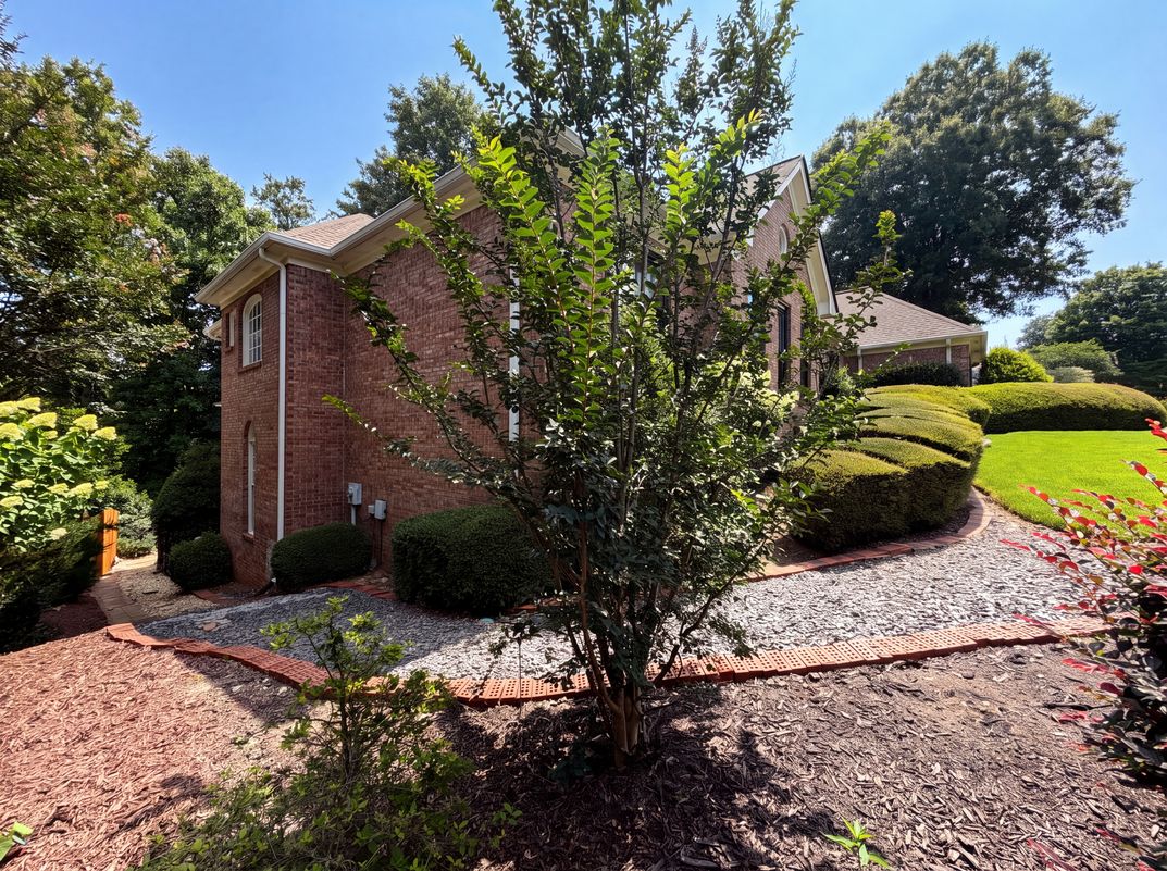 Photo 14 of 39 of 135 N Clublands Ct, Johns Creek, GA