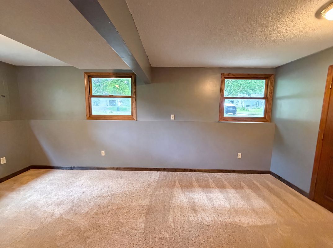 Photo 18 of 27 of 5243 Latta St, Saint Paul, MN