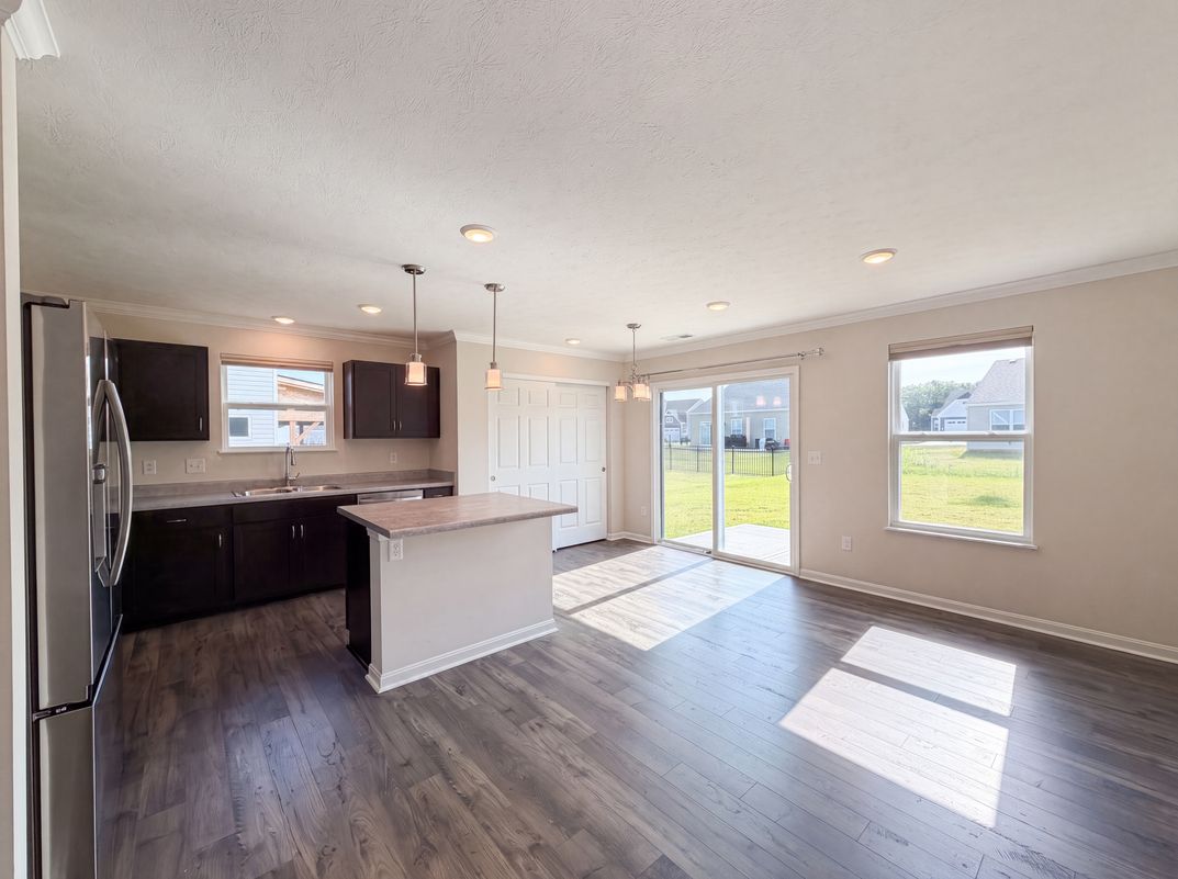 Photo 8 of 19 of 1314 Timber Glen Dr, Wilmington, OH