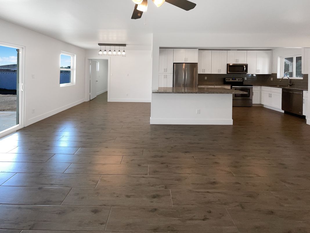 Photo 13 of 28 of 7231 N 23rd Ave, Phoenix, AZ