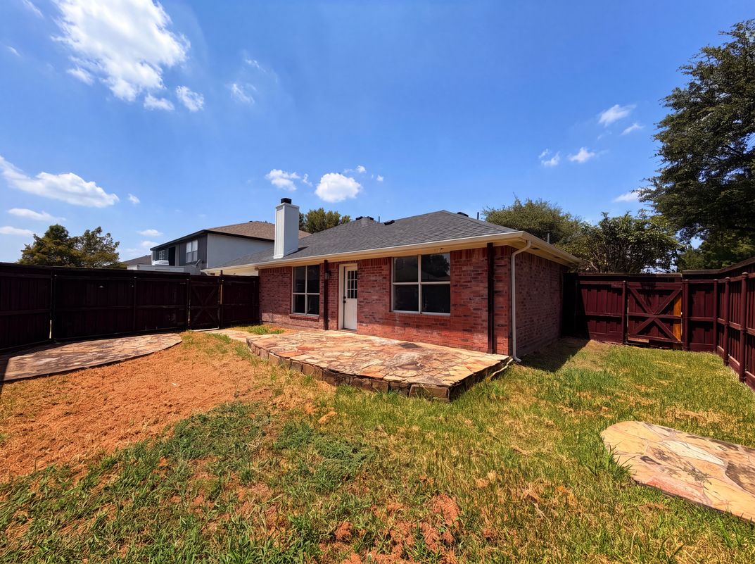 Photo 13 of 16 of 405 Kathy Ln, Wylie, TX