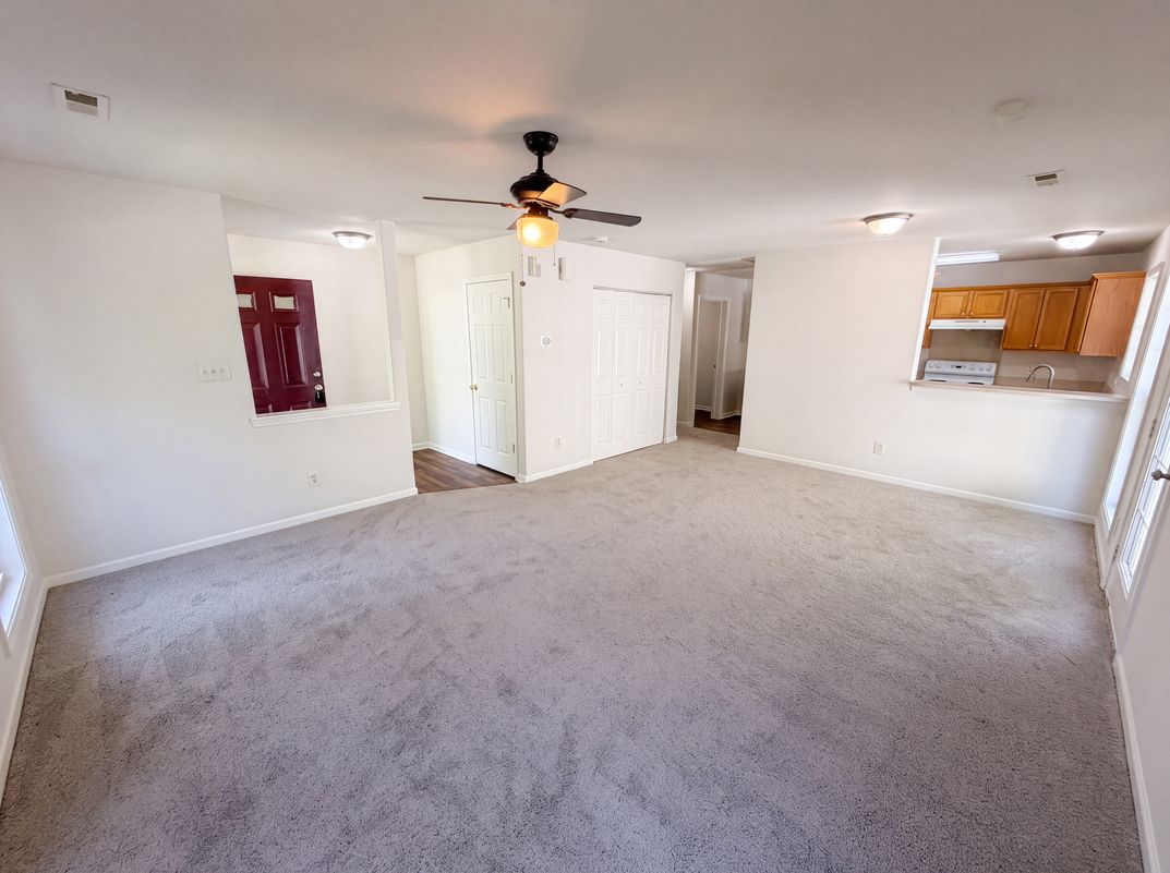 Photo 8 of 21 of 9514 Littleleaf Dr, Charlotte, NC
