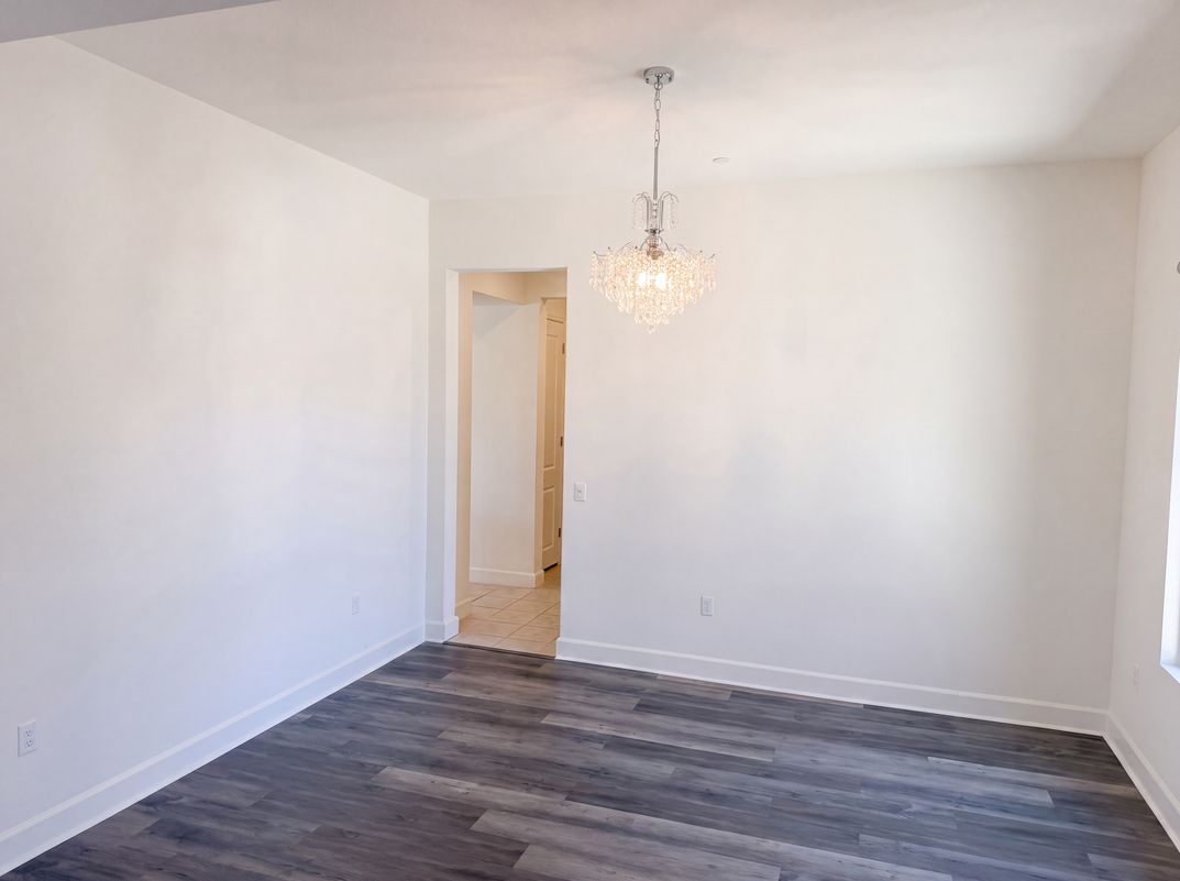 Photo 10 of 43 of 17698 Col Ranch Dr, Riverside, CA