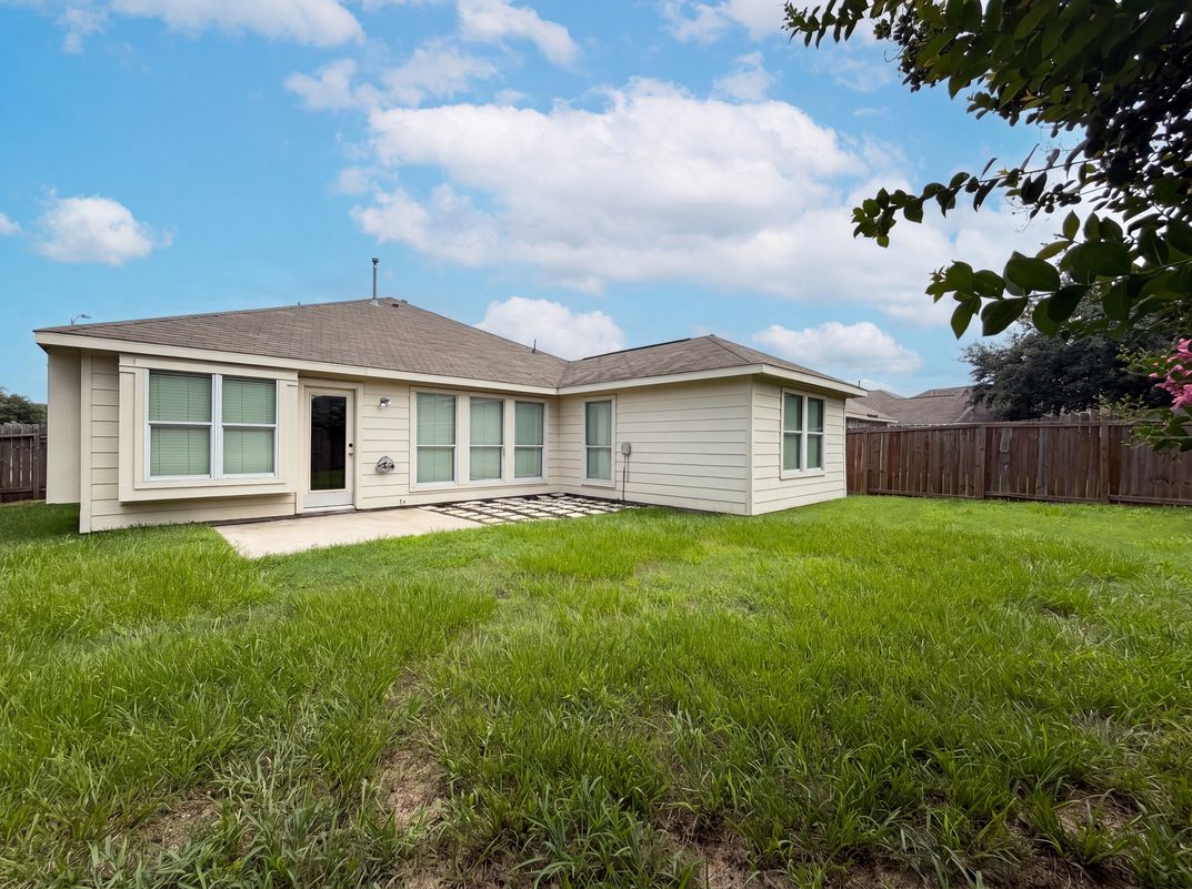 Photo 19 of 20 of 6843 Tammany Manor Ln, Spring, TX