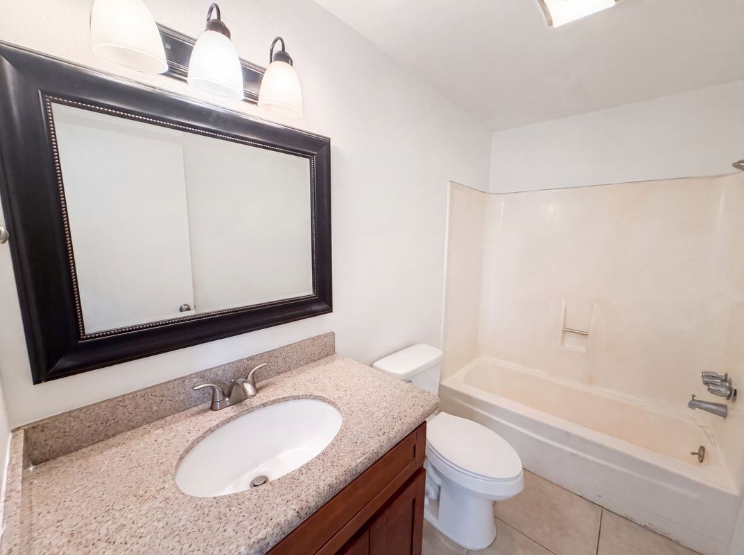 Photo 18 of 27 of 5617 W Hatcher Rd, Glendale, AZ