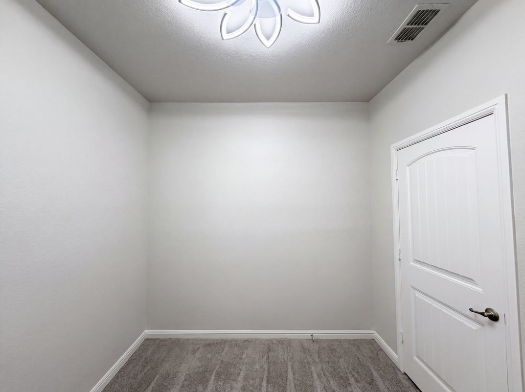 Photo 17 of 21 of 4312 Chicory Ct, Denton, TX