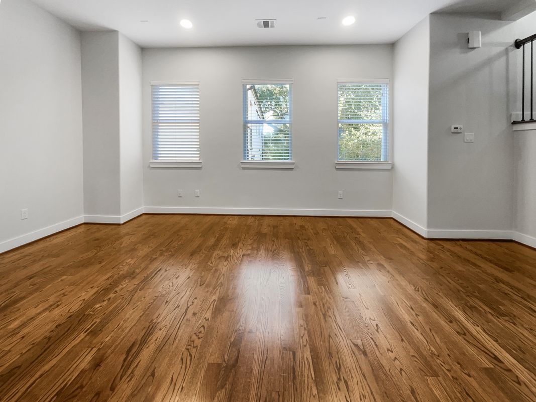 Property photo 3 of 6625 Letein St