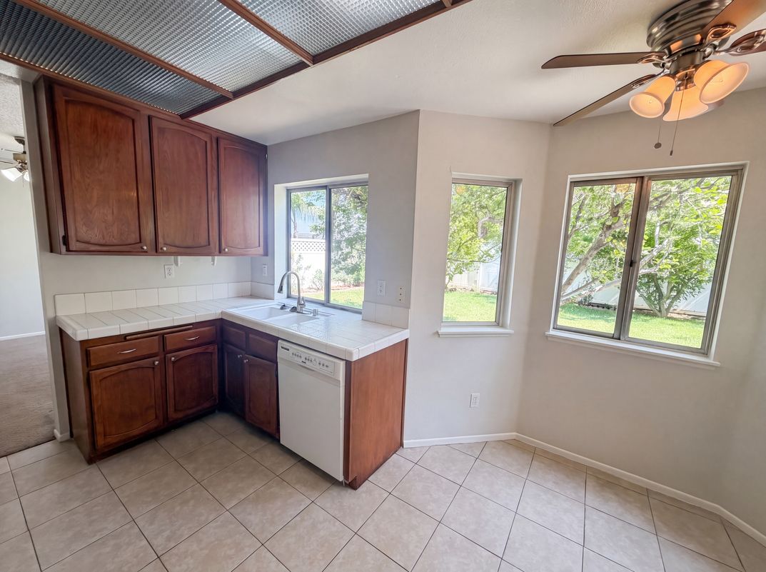 Photo 7 of 25 of 22864 Finch St, Grand Terrace, CA