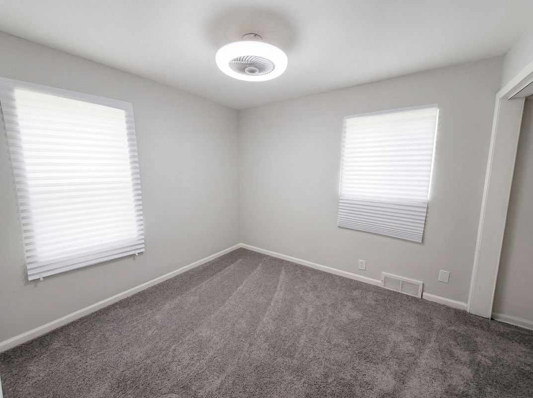 Photo 11 of 19 of 26311 Hopkins St, Inkster, MI