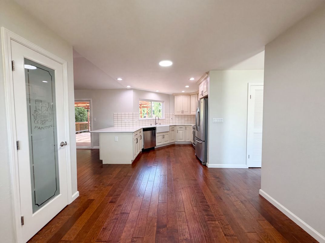 Photo 7 of 48 of 1091 Fox Meadow Way, Concord, CA