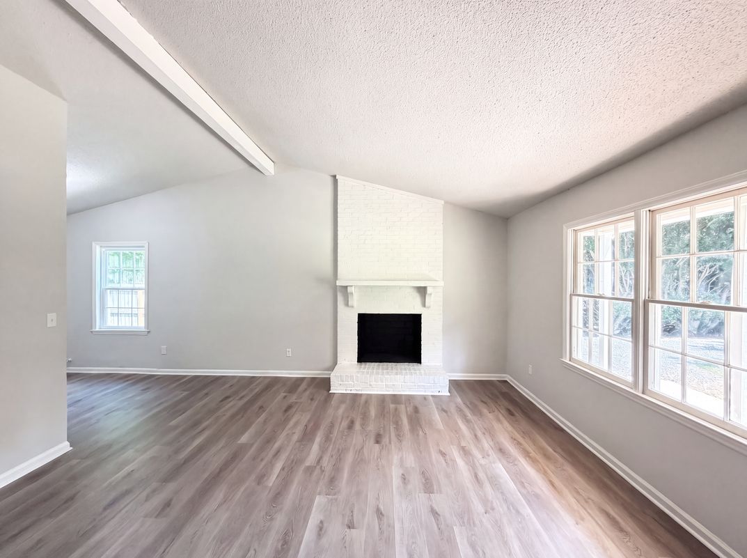 Property photo 3 of 6912 Fieldlark Ln